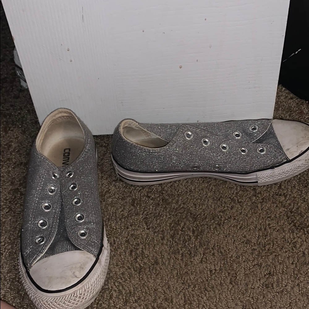 Converse size 6